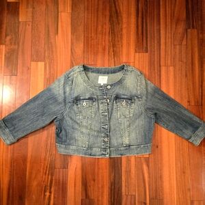 Torrid Denim Jacket Cropped Casual 3-Qtr Sleeve, Women's, Distressed Wash, NWT
